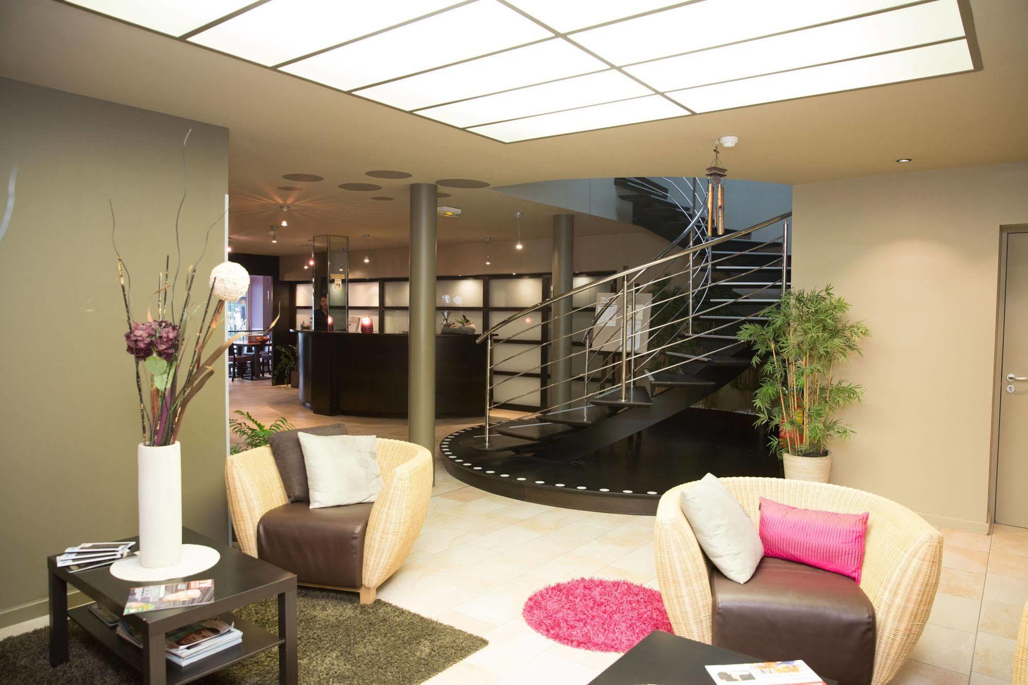 Le Ceitya Hotel Сен-Жил-Кроа-дьо-Ви Екстериор снимка