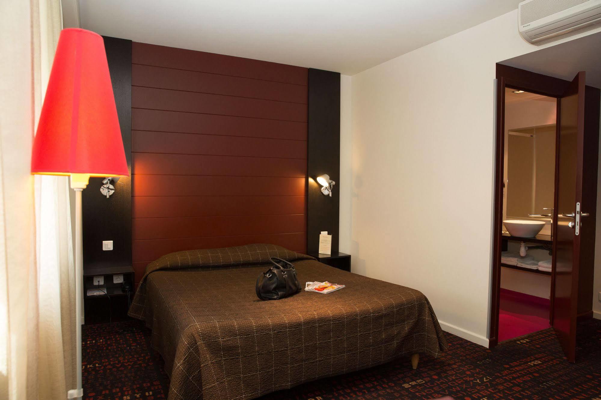 Le Ceitya Hotel Сен-Жил-Кроа-дьо-Ви Екстериор снимка